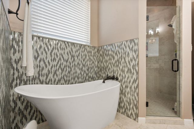 212 Rock Tree Court, Mansfield, TX 76063