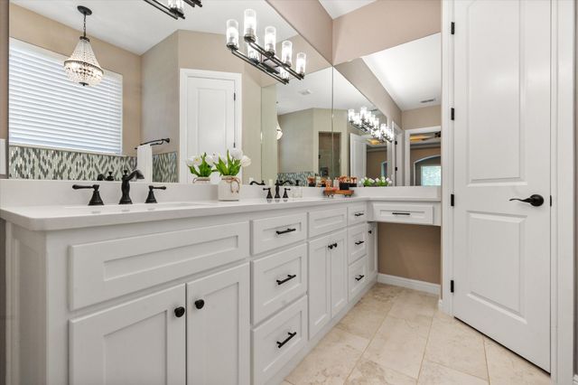 212 Rock Tree Court, Mansfield, TX 76063