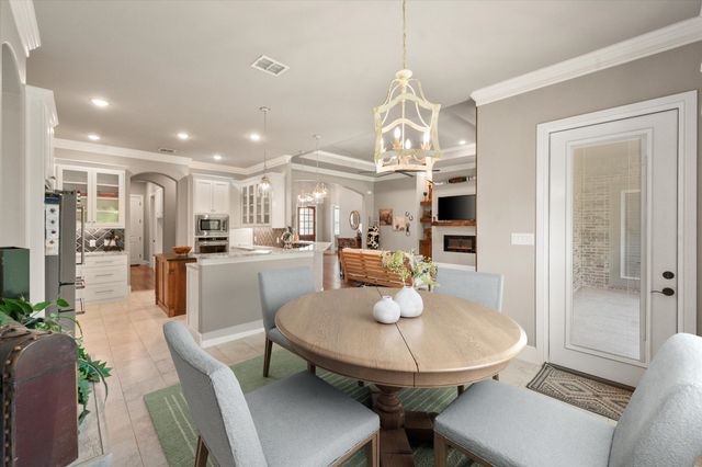 212 Rock Tree Court, Mansfield, TX 76063