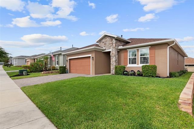 125 SILVER MAPLE ROAD, Groveland, FL 34736