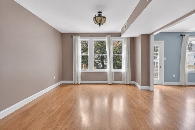 18 Vincent Ave 18, Belmont, MA 02478
