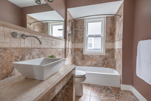 18 Vincent Ave 18, Belmont, MA 02478