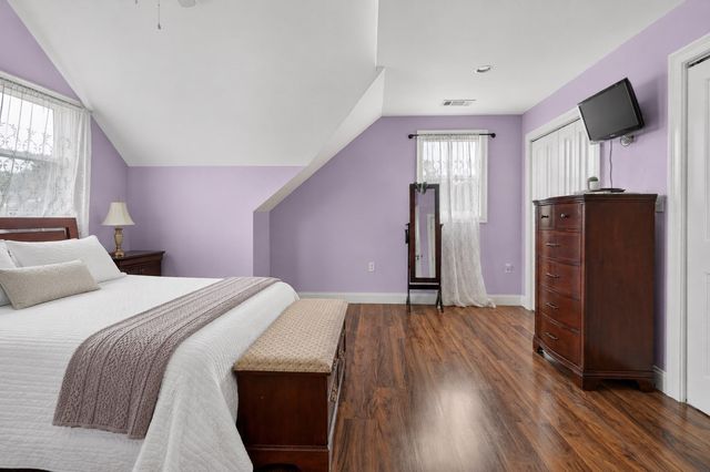 18 Vincent Ave 18, Belmont, MA 02478