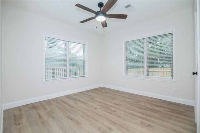 305 Ball Street, Tom Bean, TX 75491