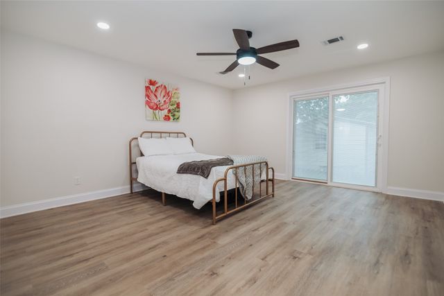 305 Ball Street, Tom Bean, TX 75491