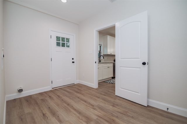 305 Ball Street, Tom Bean, TX 75491