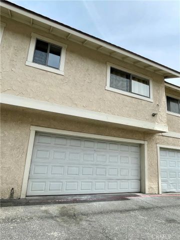 326 W 9th Street B, Upland, CA 91786