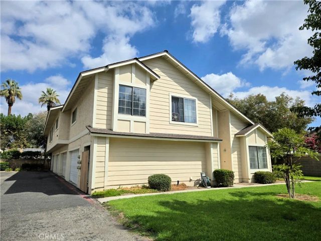 326 W 9th Street B, Upland, CA 91786