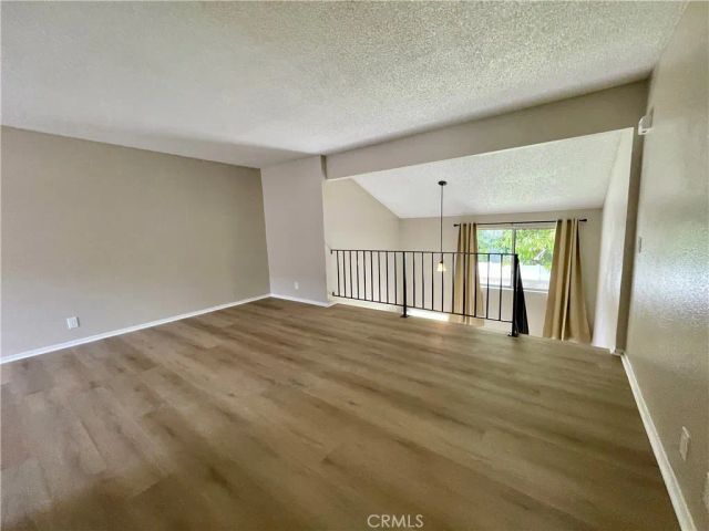 326 W 9th Street B, Upland, CA 91786