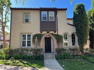 38 Gardenpath, Irvine, CA 92603