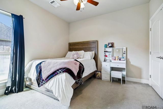 17617 Hoods Ridge Dr, Prairieville, LA 70769