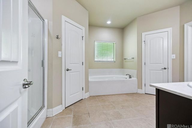 17617 Hoods Ridge Dr, Prairieville, LA 70769