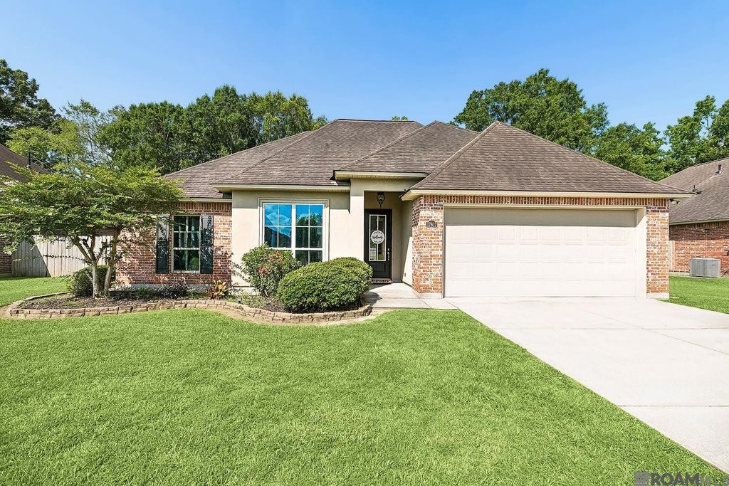 17617 Hoods Ridge Dr, Prairieville, LA 70769