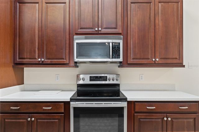 6130 NW 36TH DRIVE, Gainesville, FL 32653