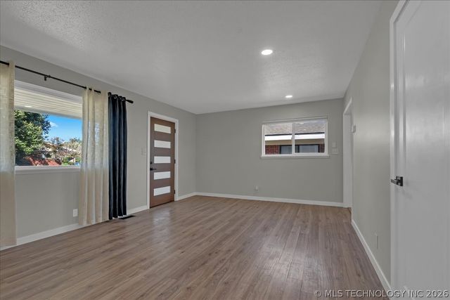 2187 S 76th East Avenue, Tulsa, OK 74129