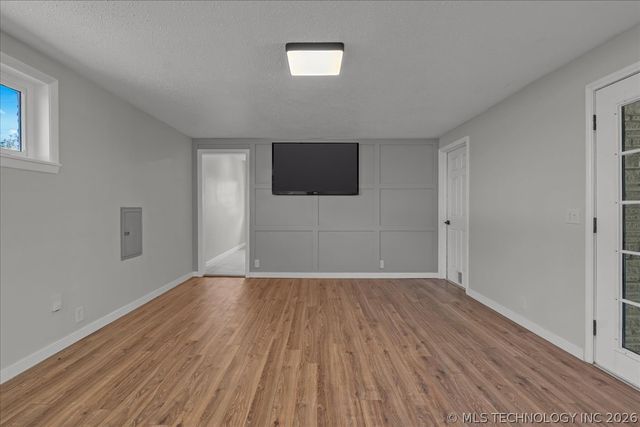 2187 S 76th East Avenue, Tulsa, OK 74129