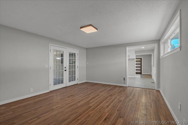 2187 S 76th East Avenue, Tulsa, OK 74129