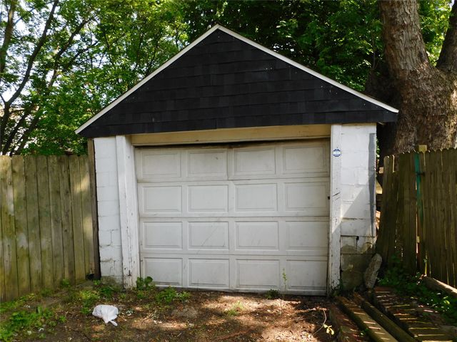 321 WALLACE Street, Erie, PA 16507