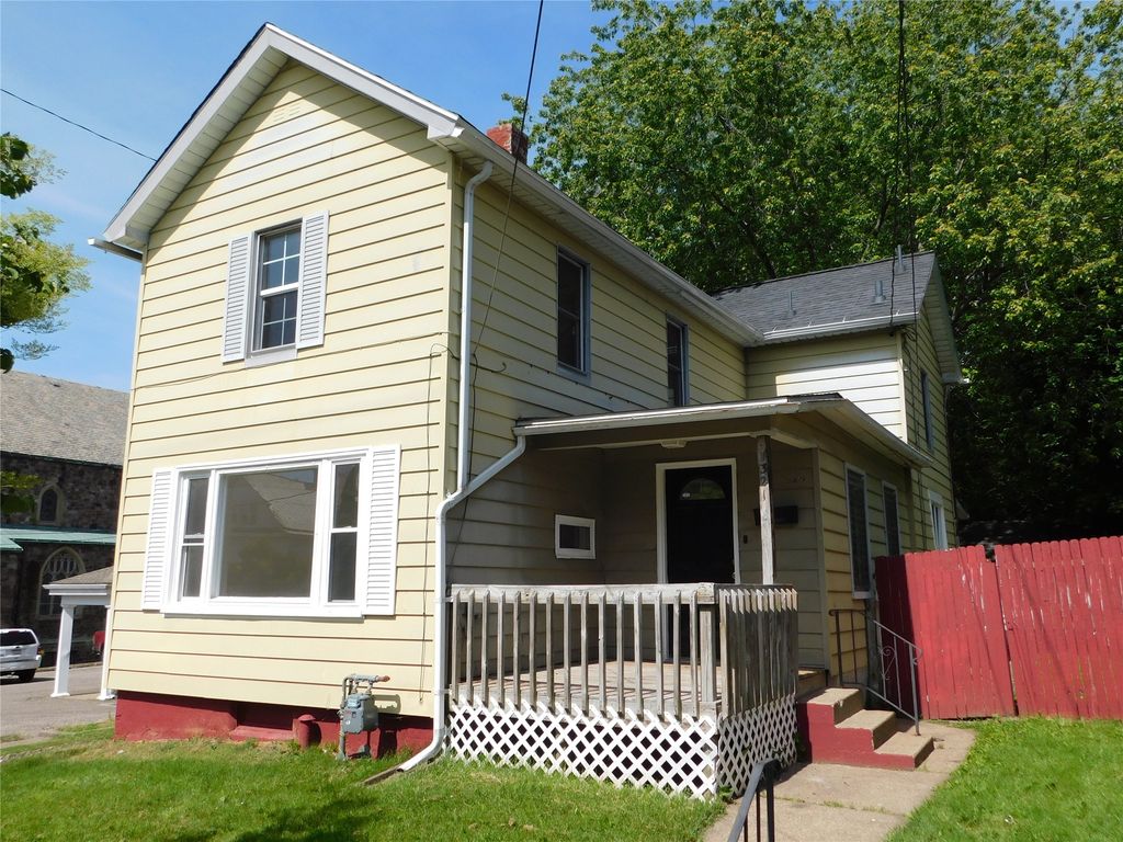 321 WALLACE Street, Erie, PA 16507