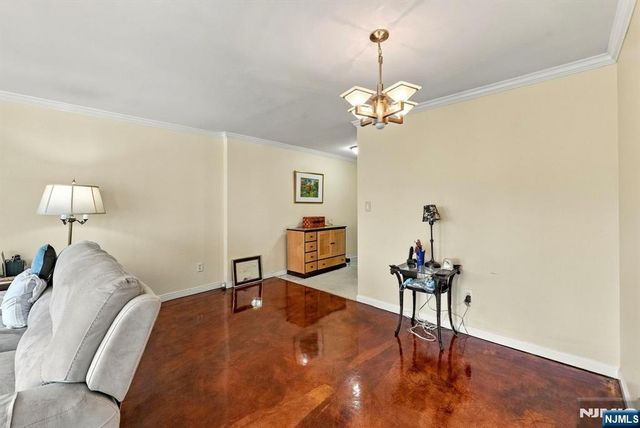 200 Winston Drive L14, Cliffside Park, NJ 07010
