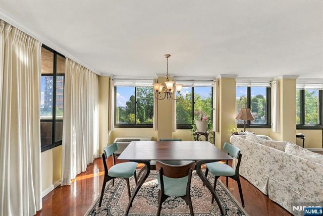 200 Winston Drive L14, Cliffside Park, NJ 07010