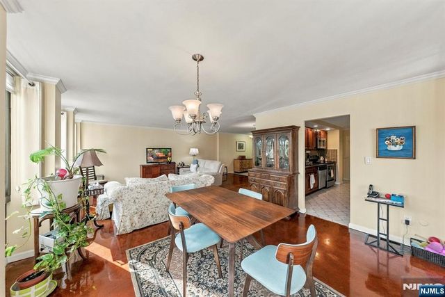 200 Winston Drive L14, Cliffside Park, NJ 07010