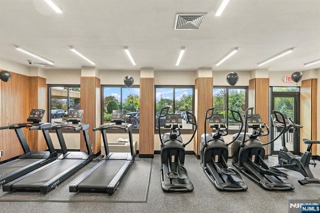 200 Winston Drive L14, Cliffside Park, NJ 07010