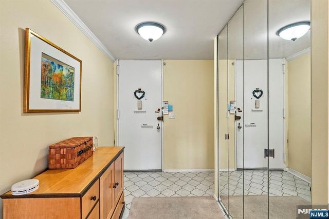 200 Winston Drive L14, Cliffside Park, NJ 07010