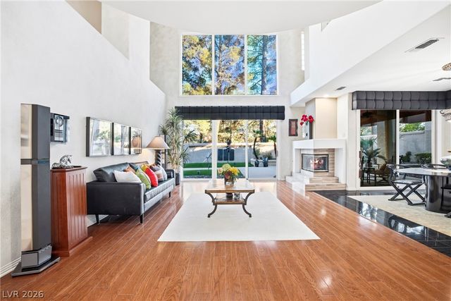 8271 Turtle Creek Circle, Las Vegas, NV 89113