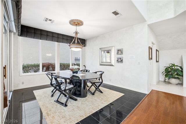 8271 Turtle Creek Circle, Las Vegas, NV 89113