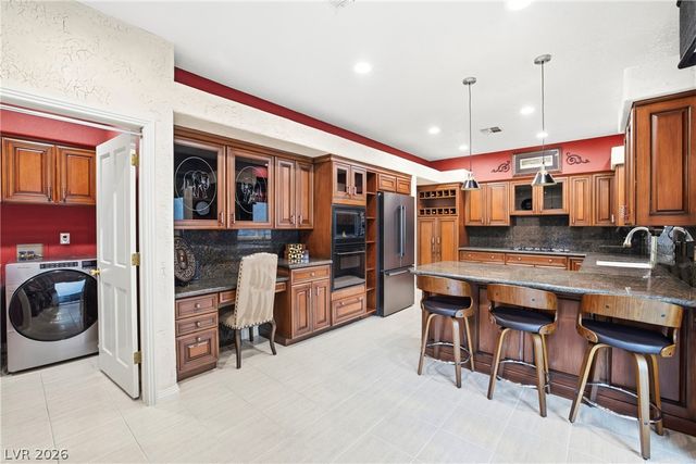 8271 Turtle Creek Circle, Las Vegas, NV 89113