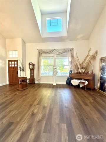 6214 Perry Avenue SE, Auburn, WA 98092