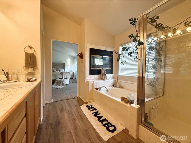 6214 Perry Avenue SE, Auburn, WA 98092