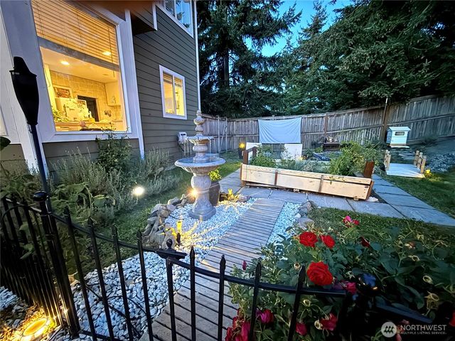 6214 Perry Avenue SE, Auburn, WA 98092