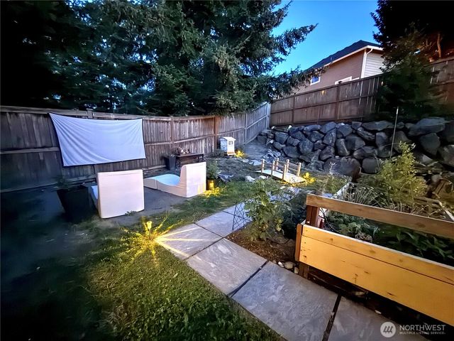 6214 Perry Avenue SE, Auburn, WA 98092