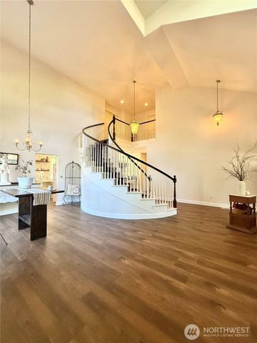 6214 Perry Avenue SE, Auburn, WA 98092