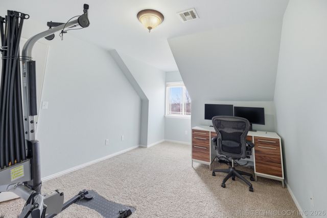 7725 S Frisco Avenue, Tulsa, OK 74132