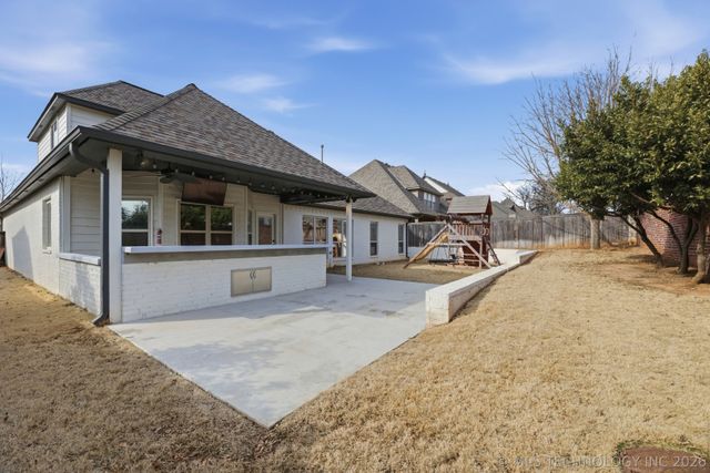 7725 S Frisco Avenue, Tulsa, OK 74132