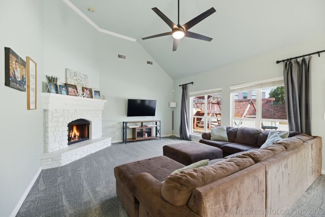 7725 S Frisco Avenue, Tulsa, OK 74132