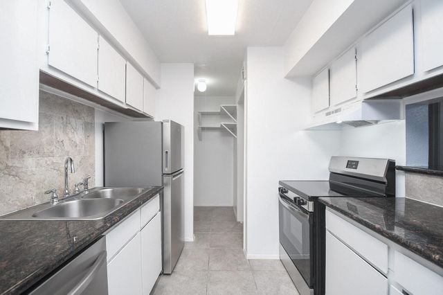 10603 S Wilcrest Drive 41, Houston, TX 77099
