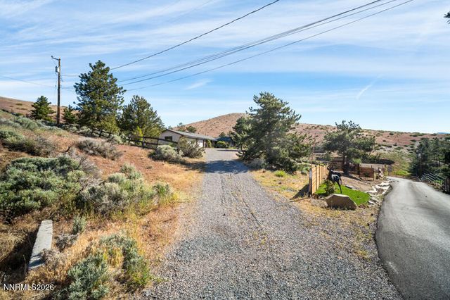 20447 Temelec Way, Reno, NV 89521
