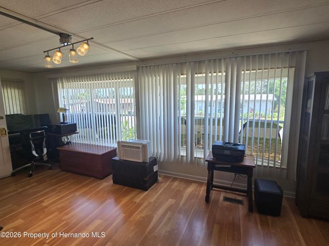 9480 Scepter Avenue, Brooksville, FL 34613