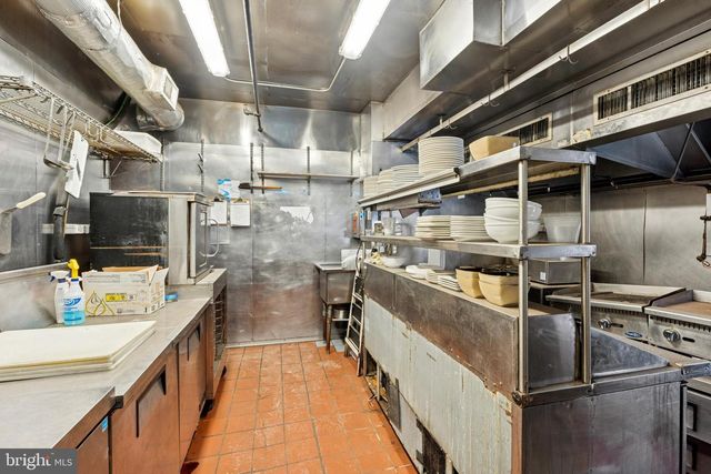 541 E GIRARD AVE, Philadelphia, PA 19125