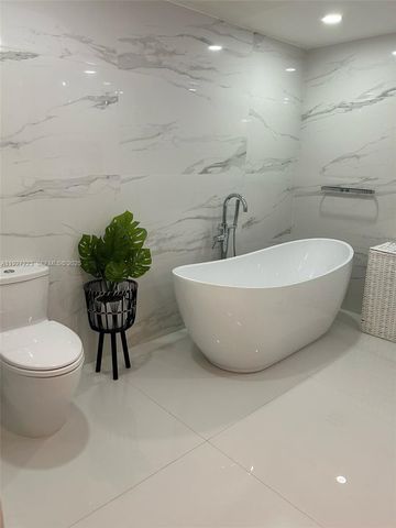 17555 Atlantic Blvd 1001, Sunny Isles Beach, FL 33160