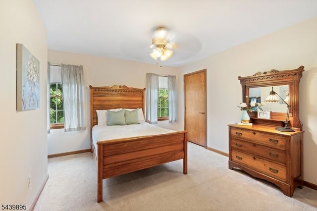 16 McIntire Dr, Hillsborough Twp., NJ 08844