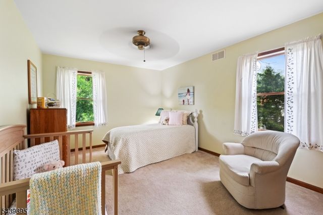 16 McIntire Dr, Hillsborough Twp., NJ 08844