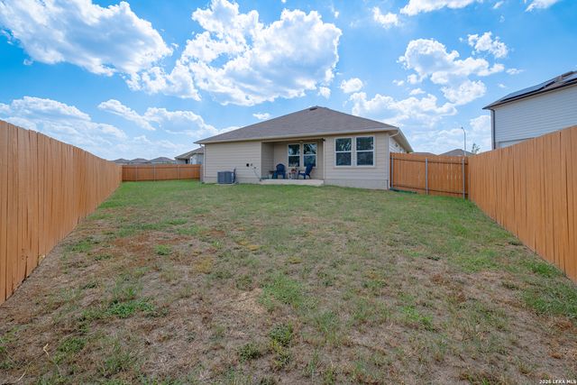 936 GERARDIA CT, Seguin, TX 78155