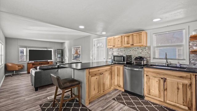 825 E Ottley Ave Trlr B-7, Fruita, CO 81521