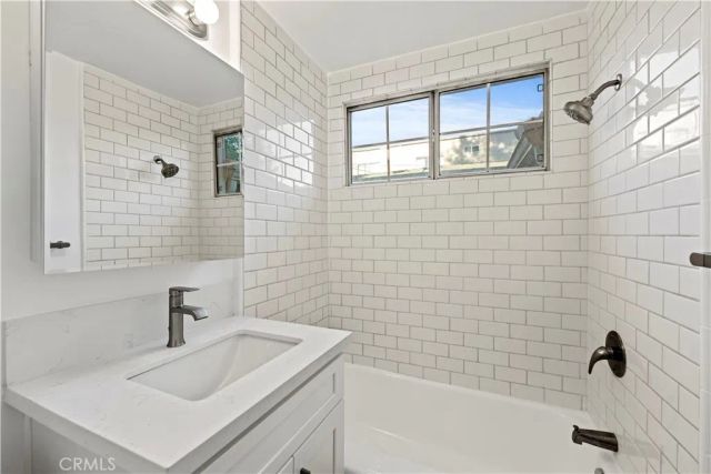 13573 Moorpark Street, Sherman Oaks, CA 91423