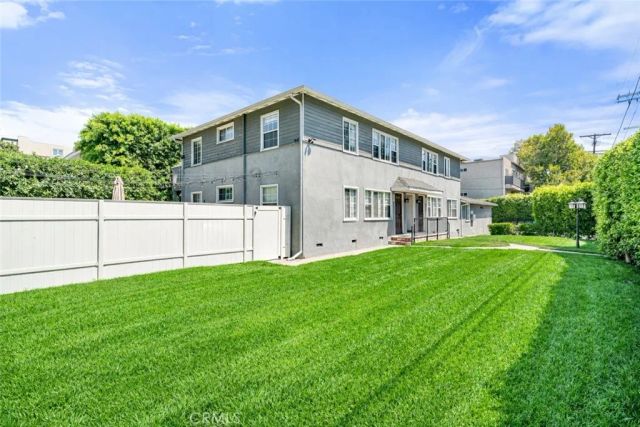 13573 Moorpark Street, Sherman Oaks, CA 91423